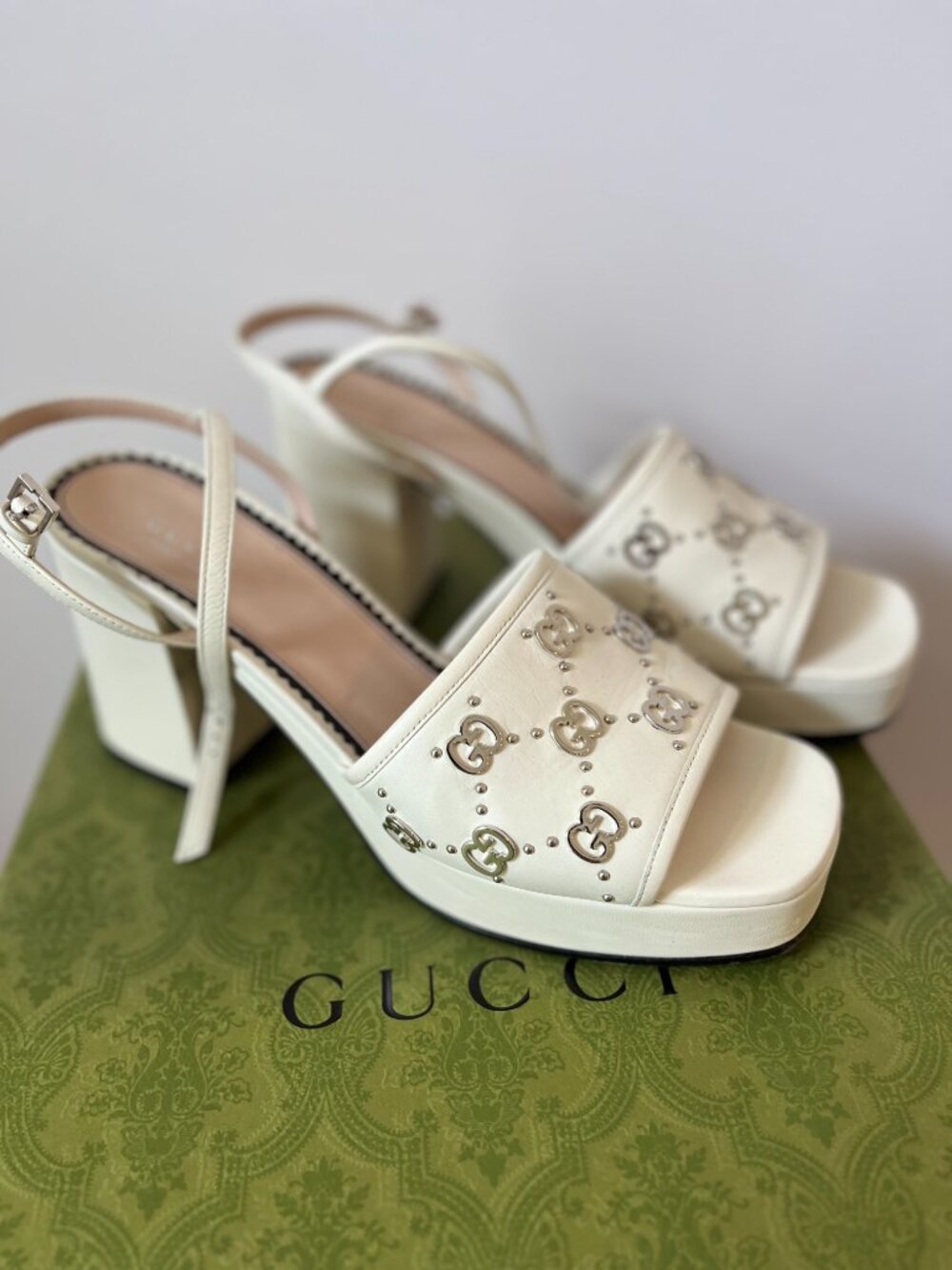 Gucci Mystic White Leather Platform Sandals GG Studded Block Heel Size 39 Box & - Picture 4 of 9